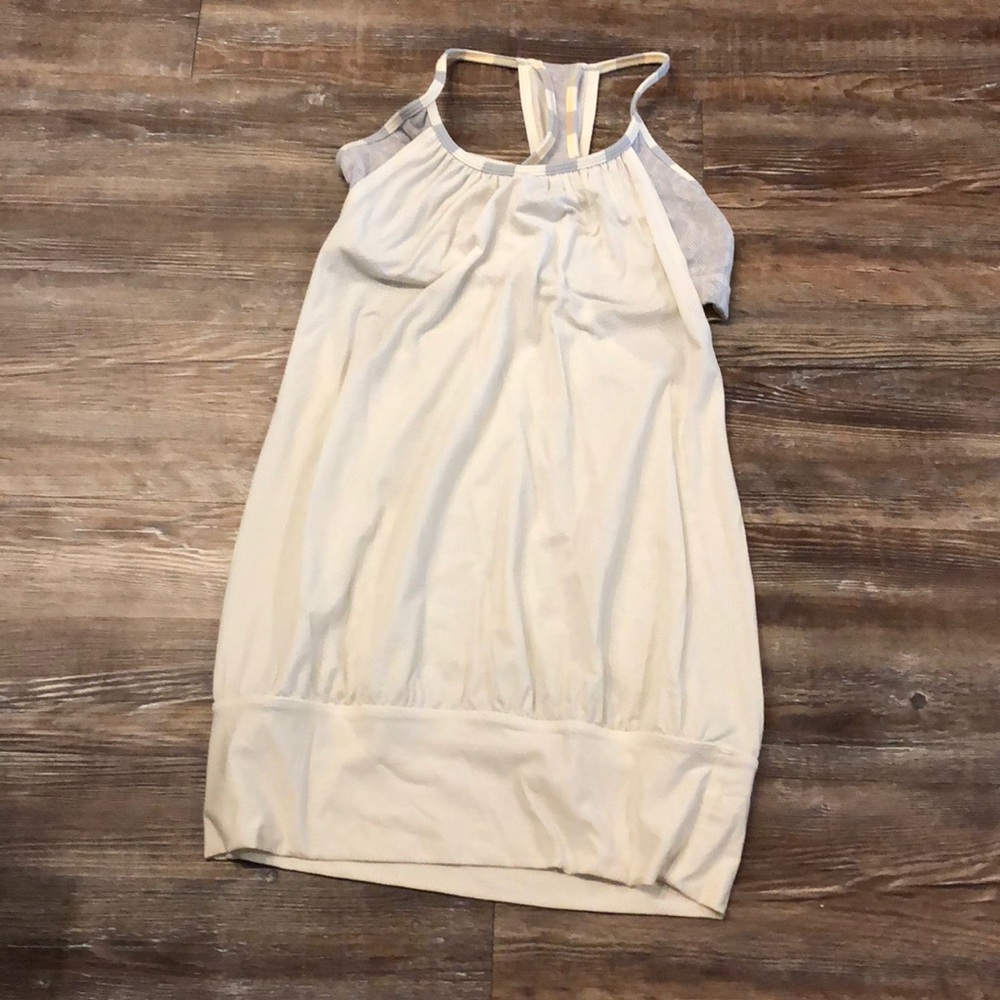 Lululemon loose tank with bra